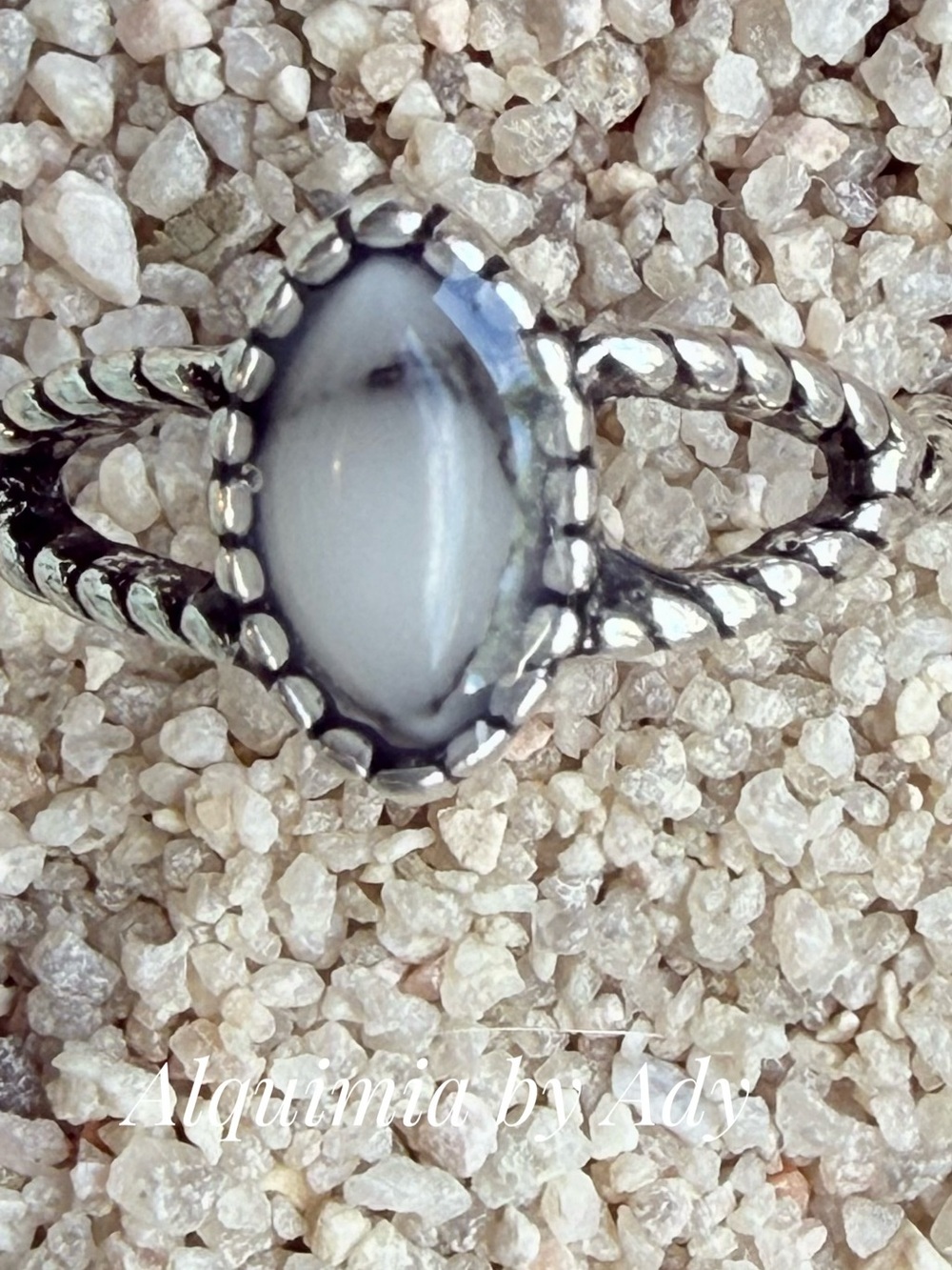Alquimia Silver Ring with White Marquise Stone